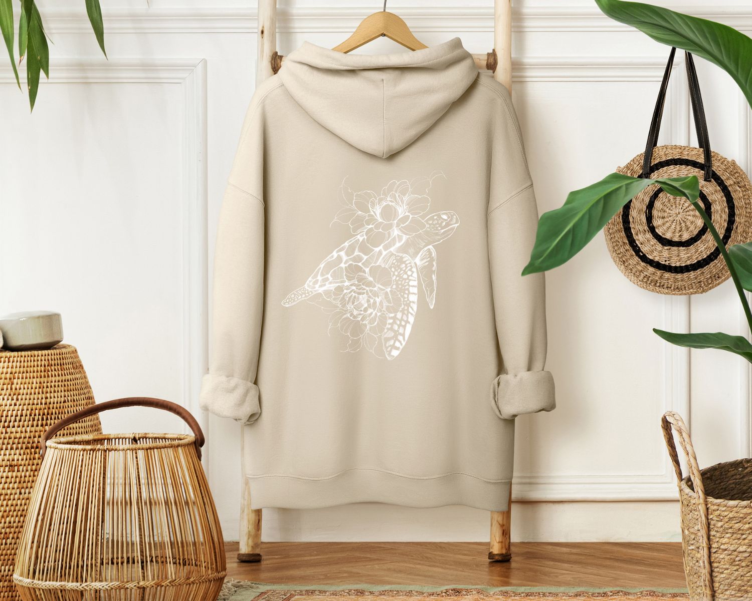 Hoodie „Floral Turtle“