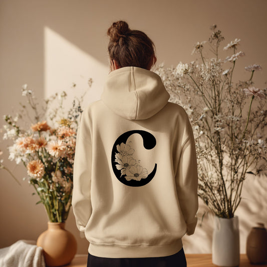 Hoodie mit floralem Buchstaben - personalisierbar