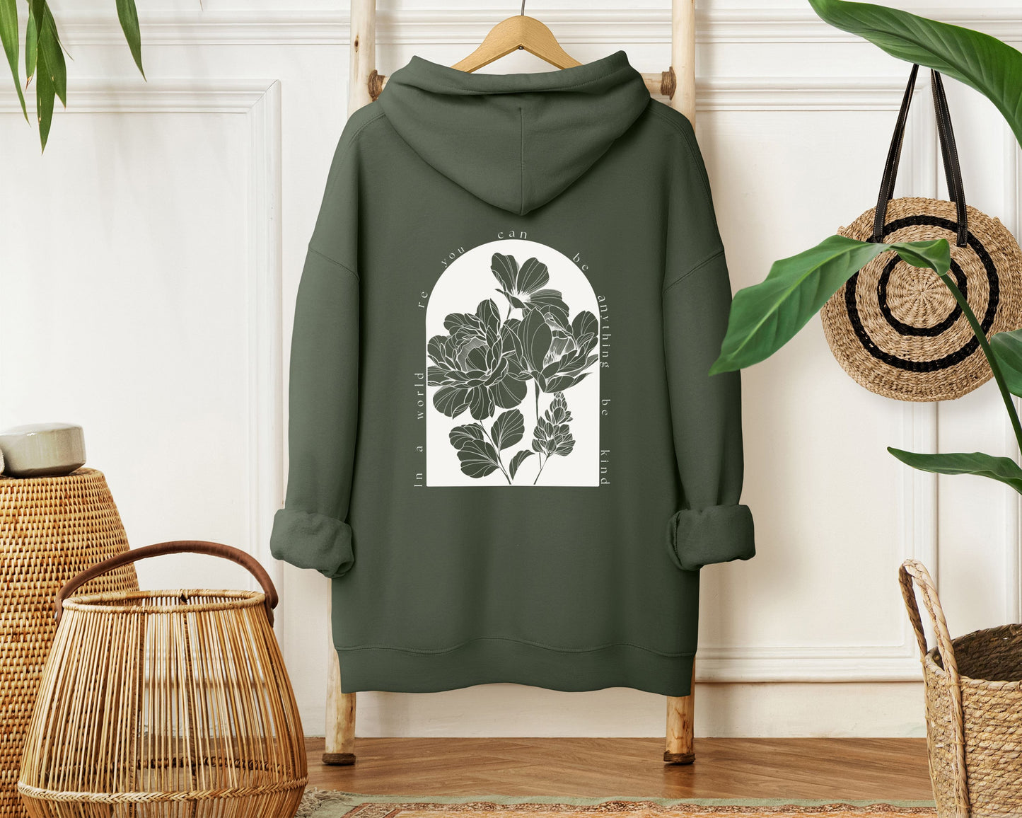 Hoodie "Be Kind"