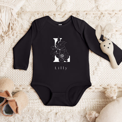 Babybody mit floralem Buchstaben - personalisierbar